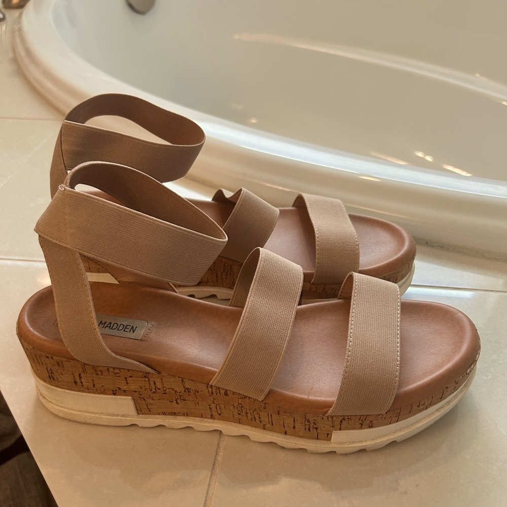 Steve Madden Platform Sandals